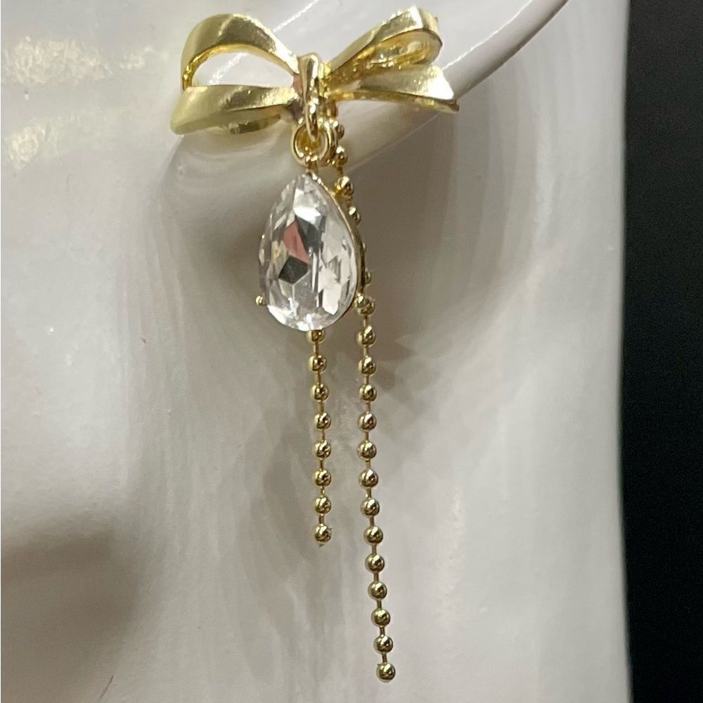 Pretty Bow & Teardrop Earrings l Post l New